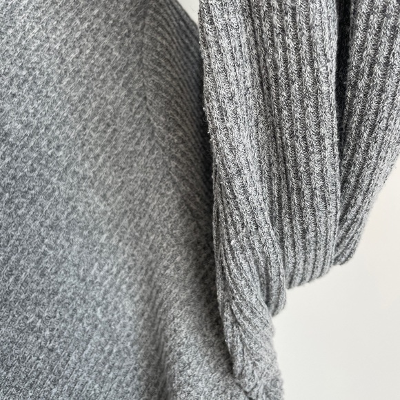 GAP sweater dress - Picture 3 of 3